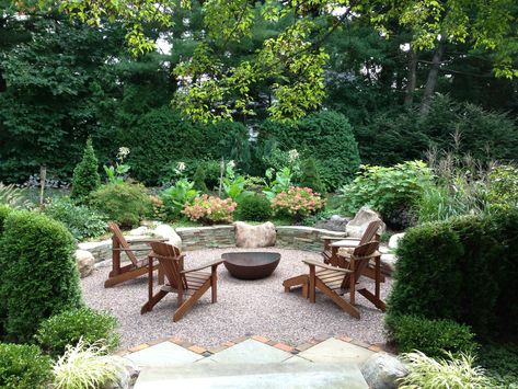 Patio and fire pit garden - Traditional - Patio - Burlington - by Susan Els Garden & Landscape Design | Houzz Outdoor Fire Pit Area, Pea Gravel Patio, Fire Pit Materials, Outdoor Fire Pit Designs, Fire Pit Landscaping, Gravel Patio, Sloped Backyard, Outdoor Seating Area, Garden Fire Pit