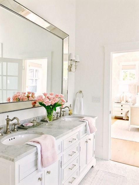 Blush accents from HomeGoods inspire Spring in the bathroom. (Sponsored)// light and airy bathroom, natural light, clean neutral colors, bathroom inspiration Bilik Air, Bad Inspiration, Master Bath Remodel, Chic Bathrooms, Girls Bathroom, Dream Bathrooms, Small Bathroom Decor, Bathroom Remodel Master, Bath Remodel