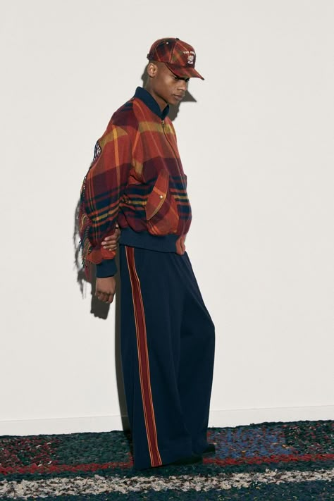 Nicholas Daley Fall 2024 Menswear Fashion Show | Vogue Dad Vibes, Masc Fashion, 2024 Menswear, Boyfriend Outfit, Burgundy Outfit, Ny Style, Fashion Photography Inspiration, Men Street, Streetwear Men Outfits