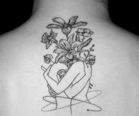 Hug Tattoo, Women Hugging, Love Tattoo Ideas, Bestie Tattoo, Self Love Tattoo, Love Tattoo, Tattoo Women, Tattoo Project, Tattoo Videos