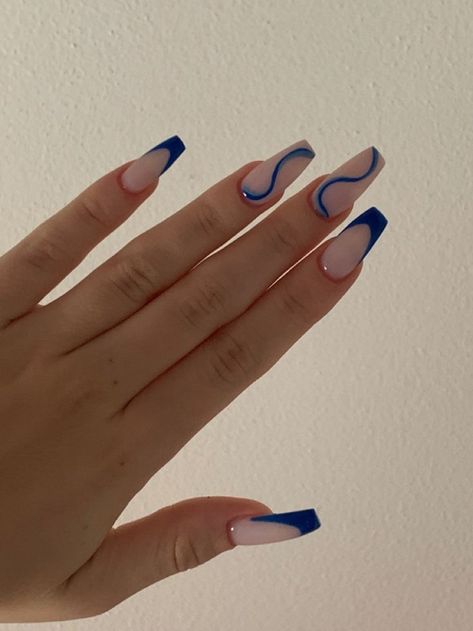 #BEAUTY ,#REALATIONSHIPS #Fashion #Outfits #Winter Outfits #Animals Navy Blue Swirl Nails, Royal Blue Nail Designs Ideas, Mail Inspo Simple, Nails Ideas Design, Nails Azul, Wow Nails, Grunge Nails, Girly Acrylic Nails, Basic Nails