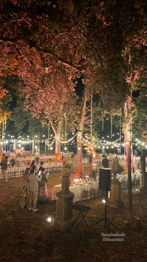 Ocean Springs, Historic Wedding, Wedding Reception Inspiration, Luxury Event, Wedding Dinner, Flash Photography, D Day, Night Photography, Event Venues