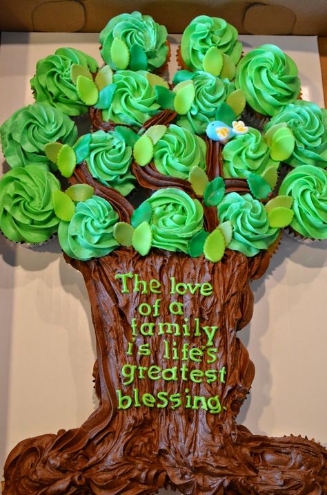 An Adoption Celebration tree of cupcakes Adoption Cake, Family Reunion Cakes, Family Tree Cakes, Family Reunion Food, Adoption Shower, Pull Apart Cake, Tree Quotes, Family Reunion Games, Adoption Party