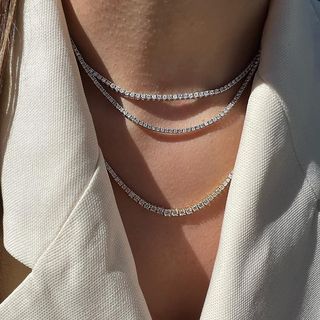 Capucelli (@capucelli) • Instagram photos and videos Dainty Diamond Necklace, Diamond Tennis Necklace, Necklace Craft, White Gold Necklaces, Moissanite Jewelry, Neck Chain, Gold Necklace Women, Tennis Necklace, Simple Necklace