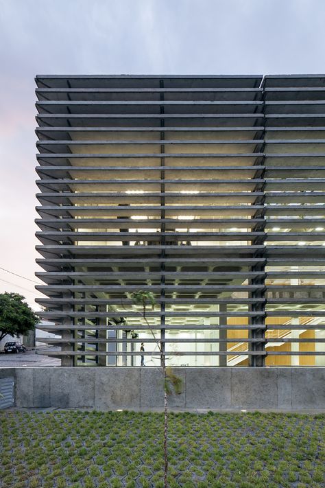 CREA-PB Headquarters | Campina Grande – Paraíba, Brazil | MAPA Rainscreen Facade, Social Housing Architecture, Metal Facade, Green Facade, Facade Lighting, Public Architecture, Interesting Buildings, Small Buildings, Architecture Exterior