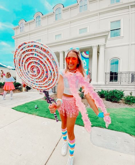 Sorority rush week candy land theme Candyland Theme Outfit Sorority, Candyland Spirit Week Ideas, Candy Land Sorority Bid Day, Candyland Outfit College, Candy Land Theme Outfits College, Candyland Spirit Week, Sorority Dress Up Themes, Candy Land Recruitment Theme, Candy Theme Sorority