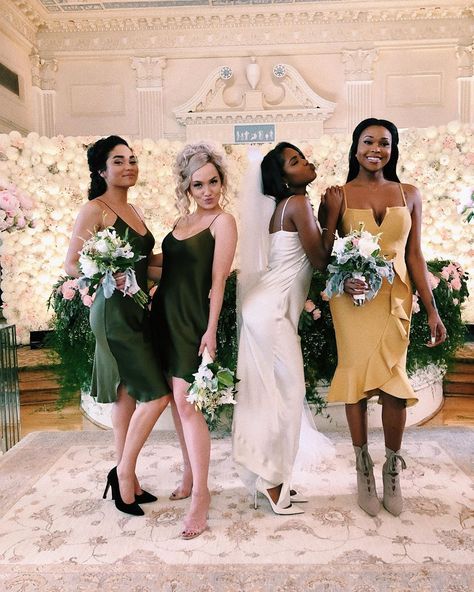 Brittany O'Grady on Instagram: “My gal pals 💛 can’t believe it’s here...season finale 9/8c @staronfox 🥰” Ryan Destiny Star, Star Cast Fox, Lee Daniels Star, Star Tv Series, Ryan Destiny, Barnyard Wedding, Dark Skin Models, Celebrity Wedding Dresses, Fierce Women