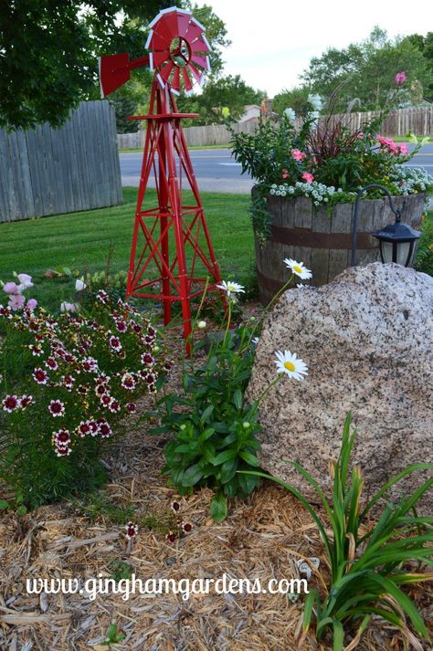 Shasta Daisy, Garden Windmill, Windmill Decor, Garden Makeover, Vintage Garden Decor, Flower Landscape, Beautiful Flowers Garden, Garden Tours, Perennial Garden