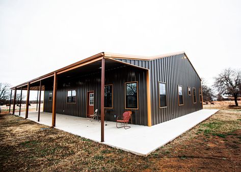 Amazing Oklahoma Barndominium - Pictures, Builder Info, Cost, and More Barndominium Pictures, Metal Building House Plans, Metal House Plans, Barn Homes Floor Plans, Barndominium Plans, Pole Barn House Plans, Bedroom Barndominium, Barndominium Floor Plans, Shed Homes