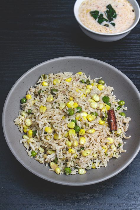 This sweet corn pulao is a simple, easy-to-make and one-pot rice dish. This pulao has mild yet delicious flavors. Cheap Meal Prep, Veg Pulao, Cucumber Raita, How To Make Corn, Cheap Meal, Weekday Dinner, Pulao Recipe, Rice Dish, Corn Recipes