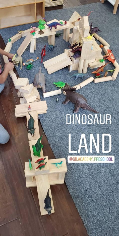 Dinosaur Building Activities, Dinosaur Dig Dramatic Play Preschool, Dino Prek Activities, Dinosaurs Activities For Preschool, Dinosaur Provocation Preschool, Dinosaur Theme For Preschoolers, Dinosaur Projects 2nd Grade, Dinosaur Theme Kindergarten Activities, Dinosaur Theme Kindergarten