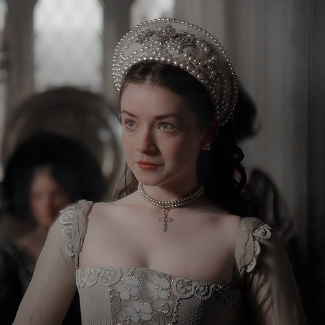 Mary Tudor Sarah Bolger, The Serpent Queen, Tudor Dress, Mary Tudor, Sarah Bolger, Katherine Howard, Tudor Dynasty, Tudor Era, Catherine Of Aragon