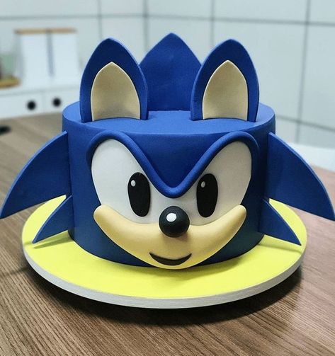 Sonic Birthday Cake, Sonic The Hedgehog Cake, Bolo Sonic, Sonic Cake, Hedgehog Cake, Fondant Cakes Birthday, Sonic Birthday Parties, 6th Birthday Cakes, 5th Birthday Cake