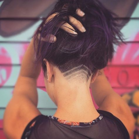 Rapado nuca Undercut Hair Designs, Undercut Hair, Undercut Hairstyles Women, Undercut Long Hair, Undercut Designs, Shaved Hair Designs, Haircut Types, Undercut Hairstyles, Shaved Hair