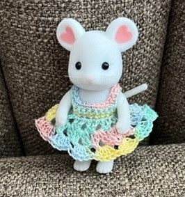 Calico Critter Dress Pattern, Calico Critters Crochet Patterns Free, Calico Critters Crochet, Shell Dress, Calico Critter, Birthday Accessories, Calico Critters, Dress Pattern, Holiday Outfits