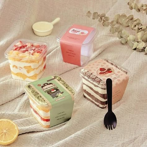 Kek Lapis, Baking Packaging, Dessert Packaging, Dessert Boxes, Bakery Packaging, Cake Packaging, Think Food, Food Packaging Design, Dessert Cups