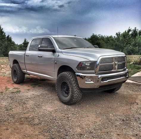 Silver 4th gen Ram with method wheels 4th Gen Ram 1500, 4th Gen Cummins, Method Wheels, Ram Car, Cattle Trailers, Huge Truck, Ram Cars, Dodge Pickup Trucks, Cummins Trucks