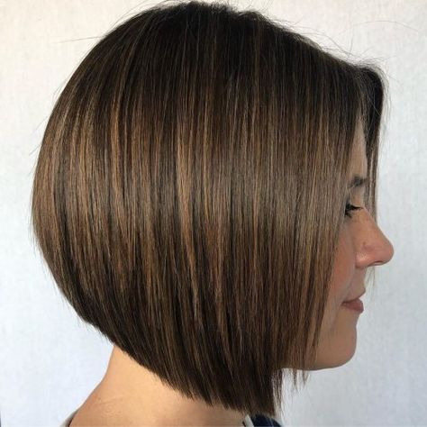 17 Hottest Graduated Bob Haircuts Right Now Practical Haircut, Swing Bob Haircut, Graduated Haircut, Inverted Bobs, Graduated Bob Hairstyles, Modern Bob Haircut, Tap To, Graduated Bob Haircuts, Asymmetrical Bob Haircuts