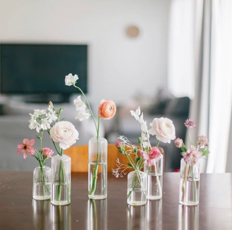 Small Flower Decorations, Ranunculus Bud Vases Wedding, Garden Party Bud Vases, Bud Vase Baby Shower Centerpieces, Bud Vases Baby Breath, Bus Vases Wedding, Mini Bud Vases Centerpieces, Bud Vases Cocktail Table, Wedding Bud Vases Long Table