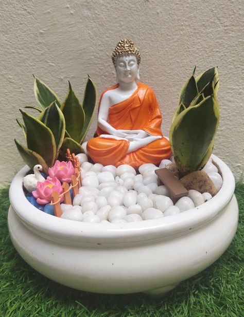 Indoor miniature garden Buddha Corner Decor, Zen Corner Ideas, Indoor Interior Design, Miniature Garden Ideas, Miniature Garden Diy, Buddha Garden Ideas, Diy Cement Planters, Miniature Zen Garden, Amazing Aesthetic