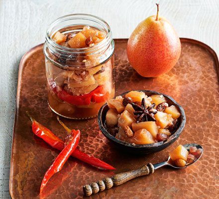 Chutney Recipes Christmas, Pear Chutney Recipe, Plum Chutney, Sticky Pork, Pear Cider, Easiest Recipes, Spiced Pear, Jamie Oliver Recipes, Chutney Recipe