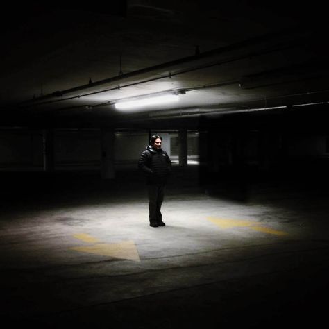 Parking Lot Photography, Night Street Photography Portrait, Night Photography Men, Iphone Night Photography, Night Photography Ideas, Night Portrait Photography, Night Photography Portrait, Night Street Photography, Night Shoot