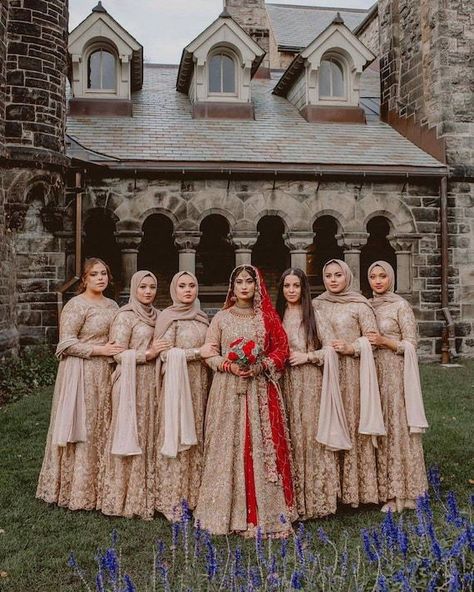 Lehenga Navy Blue, Pakistani Bridesmaids Outfits, Desi Bridesmaids, Pakistani Bridesmaids, Navy Blue Lehenga, Cord Embroidery, Net Lehenga Choli, Satin Lehenga, Indian Wedding Gowns