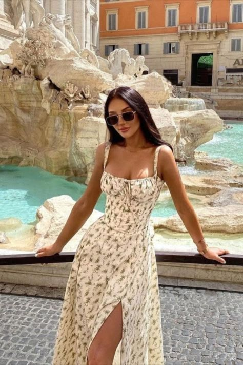 Summer Outfits Aesthetic Dress, Flowy Sundress Long, Summer Outfits Big Bust, Cute Summer Outfits Dresses, Summer Dresses 2024, Ethereal Casual, Italian Summer Dress, Sundress Aesthetic, Rome Outfits