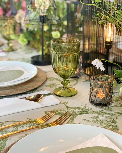 another beautiful, lush dining table for black pearl’s semi-annual tasting 🌿 featuring my vibrant vintage emerald water goblets (1970) Green Goblets Wedding, Goblets Wedding, Green Goblets, Wedding Goblets, Green Cups, Wedding Cups, Wedding Set Up, Water Goblets, Wedding Set