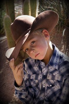 Into The West, Chapeau Cowboy, Country Kids, Little Cowboy, Cowboy Up, We Are The World, Cowboy And Cowgirl, Baby Grows, Cowboy Hat