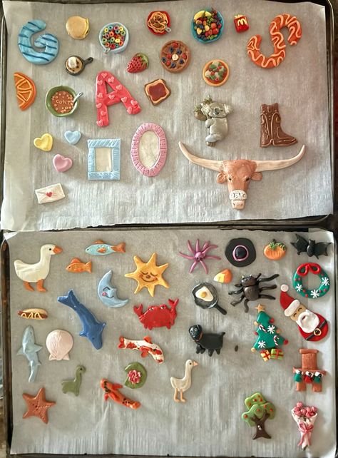 Fimo Clay Miniatures, Magnet Crafts Ideas, Scrap Clay Ideas, Handmade Magnets Ideas, Cute Clay Magnets Diy, How To Make Clay Magnets, Tiny Clay Projects, Sculpy Clay Crafts, Oven Bake Clay Ideas Jewelry