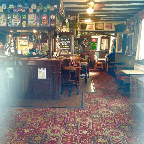 Ye Olde Cottage Inn pub on Brook Street, Chester. Wetherspoons Aesthetic, Old Pub Aesthetic, English Pub Aesthetic, British Pub Aesthetic, Pub Carpet, Pub Aesthetic, Suburban Legends, Basement Pub, 70's Aesthetic