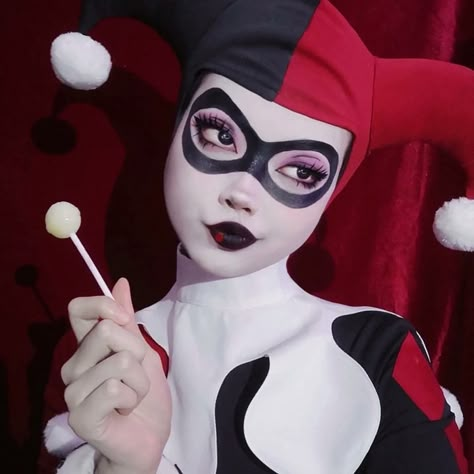 K♦️V (@Livingdead_kev) / Twitter Harley Cosplay, Harley Quinn Makeup, Harley Quinn Drawing, Creepy Halloween Makeup, Harley Quinn Artwork, Harley Quinn Comic, Superhero Cosplay, Harley Quinn Costume, Dc Cosplay