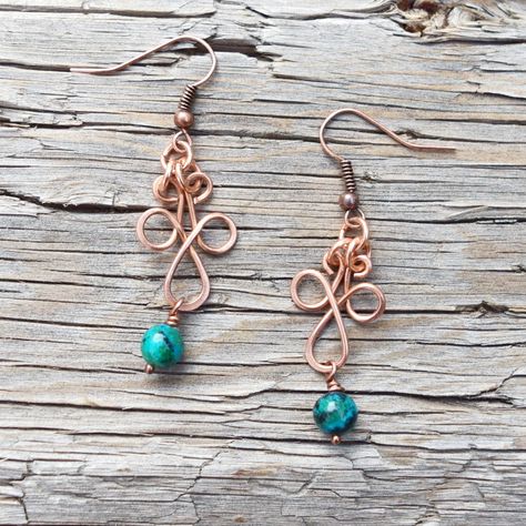 Today we feature a video by Albina Manning. Take a look as she shows us how to use the Wig Jig to make a pair of Celtic Wire Earrings Celtic Wire Jewelry, Bead Wrapping, Wig Jig, Wire Jig, Wire Jewelry Patterns, Pinterest Jewelry, Wrap Tutorial, Wire Jewelery, Wire Earring