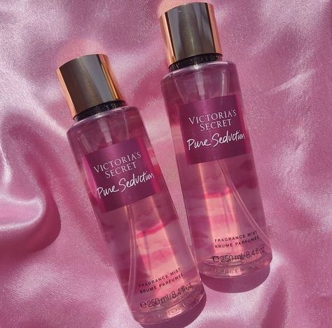 Victoria Secret Mists, Latina Room, Hygiene Aesthetic, Victoria's Secret Pure Seduction, Perfume Ideas, Pure Seduction, Victoria Secret Fragrances, Boston Shearling, Birkenstock Boston Shearling