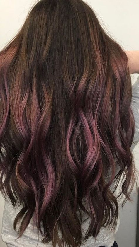 Bright and intense neon colors are trending but not everyone wants to go full on with this bold look, so we've found this style that merges this bold look with other more subtle elements. 🍫 Subtle Pink Hair, Subtle Hair Color, Pink Hair Highlights, Pink Hair Ideas, Natural Hair Growth Remedies, Underlights Hair, Trend Ideas, Peekaboo Hair, Fall Hair Color Trends