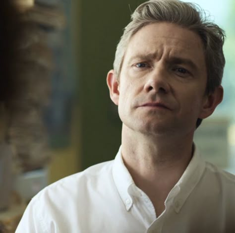 John Watson Martin Freeman, Merry Christmas Images Beautiful, Christmas Images Beautiful, John Watson Bbc, Everett Ross, Merry Christmas Images Free, Christmas Images Free, Sherlock Holmes John Watson, Sherlock Holmes Benedict Cumberbatch