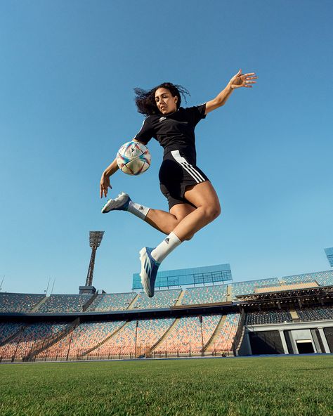 Sports Photoshoot Women, Adidas Model Photography, Soccer Kick Pose, Women In Soccer, Athlete Editorial, Sport Pose Reference, Sports Portrait Photography, Soccer Action Shots, Soccer Photoshoot Ideas