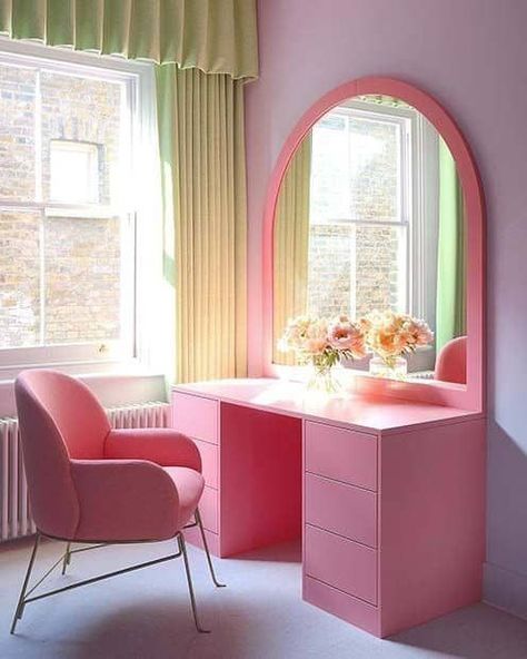 13. Dramatic & Feminine Pink Vanity Table