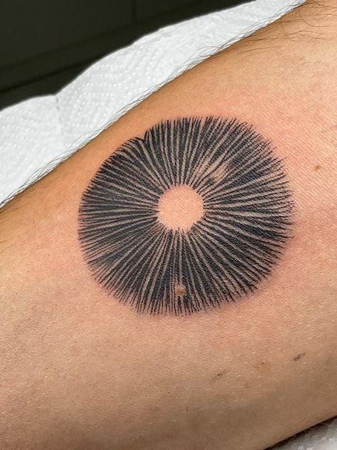 Mushroom Spore Print Tattoo, Mushroom Spore Tattoo, Spore Print Tattoo, Mushroom Spore Print Art, Mushroom Tattoo Men, Mycelium Tattoo, Mushroom Spore Print, Spore Print, Tatts Ideas