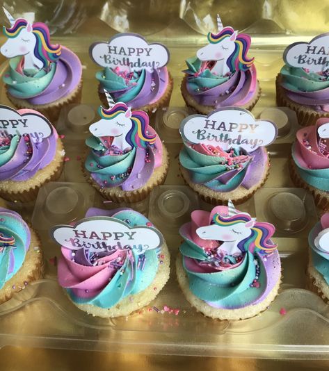 Unicorn Academy Birthday Party, Unicorn Cupcakes Ideas, Unicorn Cupcake Cake, Baby Boy Background, Magic Birthday, Unicorn Painting, Cupcake Cake Designs, Unicorn Cupcakes, Unicorn Theme