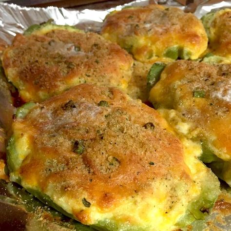 Cajun Side Dishes, Mirliton Recipe, Chayote Recipes, Chayote Squash, Cajun Dishes, Baked Squash, Squash Recipe, Squash Recipes, Vegetable Sides