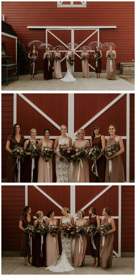 Barn Wedding Photo Ideas, Red Barn Wedding, Wedding Parties Pictures, Barn Wedding Photos, Bbq Food, Bbq Wedding, Barn Reception, Photo Board, Wedding Pic