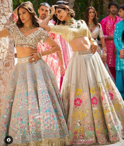 Bridesmaid Lehnga Outfit, Bridesmades Dresses Indian, Engagement Dress For Bridesmaid Indian, Lehnga For Sister's Wedding, Lengha For Bride Sister, Bridesmaid Dresses Indian Sisters, Lehenga For Bride's Sister Indian, Lehanga Idea, Lehengas For Bride Sister