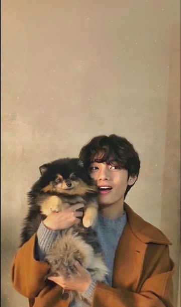 Taehyung With Yeontan, V Yeontan, Yeontan Pictures, Kim Yeontan, Best Friend Poses, Jungkook Taehyung, Bullet Journal Diy, Park Jimin Cute, Taehyung Wallpaper