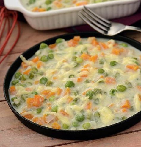 Baked Vegetables in Low Calorie White Sauce Recipe | HungryForever Indian Healthy Recipes, Food Recipes In Hindi, Continental Cuisine, Low Calorie Vegetables, Au Gratin Recipes, White Sauce Recipes, Masala Sauce, Cauliflower Puree, Healthy Version