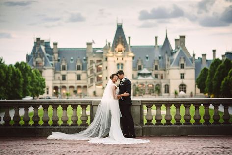 Destination wedding at the Biltmore Estate Wedding with Asheville Event Co - North Carolina - #wedding #destinationwedding #engaaged #weddinginspiration #weddingreception The Biltmore Estate Wedding, Biltmore Wedding Asheville, Biltmore Estate Wedding, Biltmore Wedding, Asheville Wedding, Biltmore Estate, Event Planning Company, Wedding Event Planning, Asheville