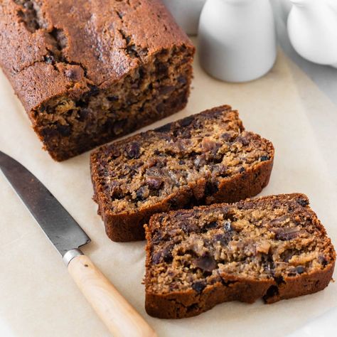 Moist Date Cake Recipe, Green Pantry, Spiced Pumpkin Bread, Date And Walnut Loaf, Date Loaf, Prune Recipes, Date Bread, Date Nut Bread, Pumpkin Bread Easy