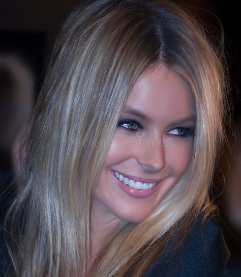 Miss Universe 2004, Jennifer Hawkins, Australian Fashion Week, Miss Universe, Australian Fashion, Beauty Secrets, Hair Updos, Fashion Week Spring, Up Hairstyles