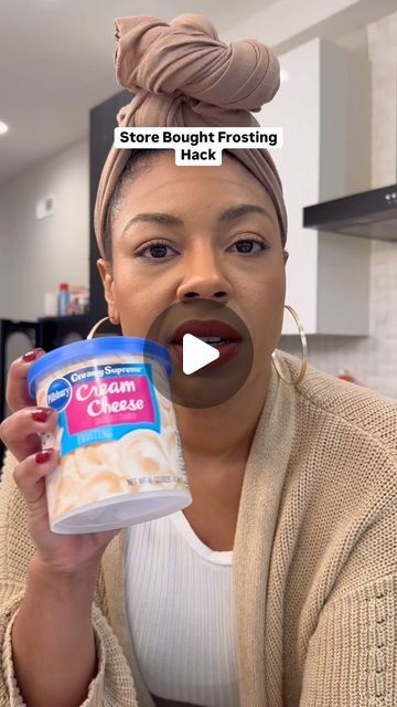 Janelle Nichole on Instagram: "let’s make store bought frosting better! 

1 tub vanilla frosting
1/4 - 1/2 c powdered sugar (depends on how sweet you want it)
1 tsp vanilla (extract or paste)
Mix all ingredients together well

#hack #hacks #hacksandtips #tipsandtricks #tips #dessert #desserts" How To Make Bought Icing Taste Homemade, Frosting A Cake With Store Bought Icing, Cool Wipe Frosting, Making Store Bought Frosting Better, Making Canned Frosting Better, Store Frosting Improve, Jar Frosting Hack, Cream Cheese Frosting Chocolate, Oreo Icing Recipe Frostings